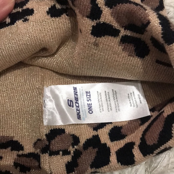 Brand new without tag. Skechers leopard toque - Picture 2 of 3